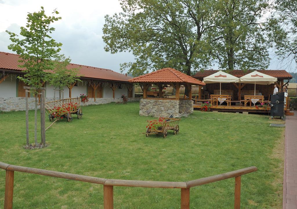Hotel Na Statku Mirosov Ngoại thất bức ảnh